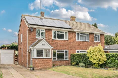 3 bedroom semi-detached house for sale