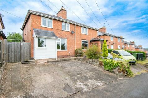 2 bedroom semi-detached house for sale