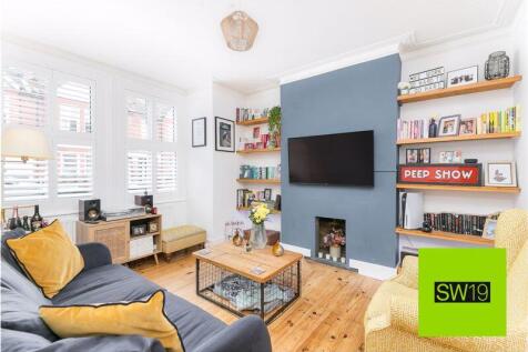2 bedroom maisonette for sale