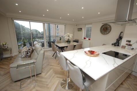 3 bedroom apartment for sale