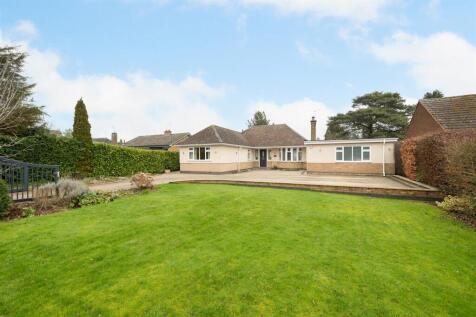 3 bedroom detached bungalow for sale