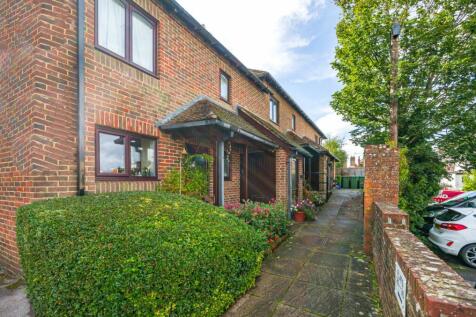 White Horse Court, Storrington, RH20 1 bed flat for sale
