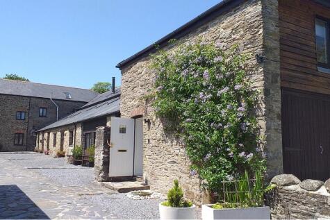 Aveton Gifford, Kingsbridge, Devon, TQ7 2 bed barn conversion for sale