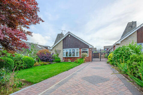 4 bedroom detached bungalow for sale