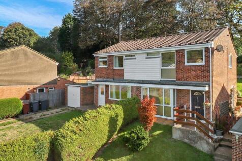 Rocks Park Road, Uckfield, East... 3 bed semi