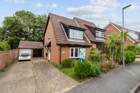 Forge Rise, Uckfield, East Sussex, TN22 3 bed semi