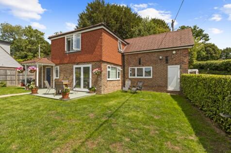 2 bedroom detached house for sale