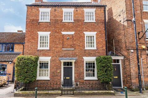 Queen Street, Southwell NG25 4 bed character property for sale