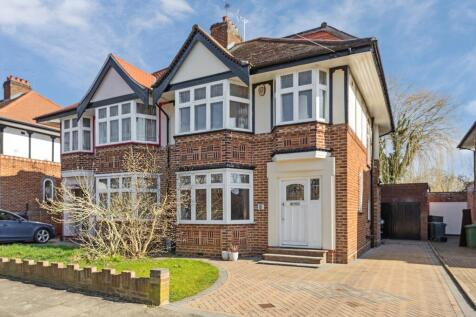 4 bedroom semi-detached house for sale