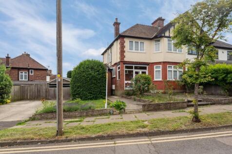 Hillview Road, Pinner HA5 3 bed property for sale
