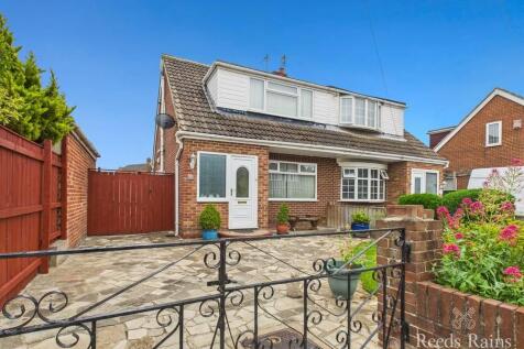 2 bedroom semi-detached house for sale
