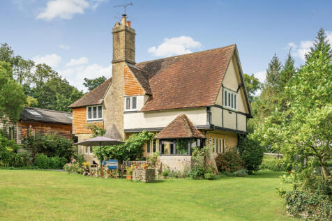 Orchardleigh, BA11 3 bed detached house for sale