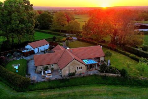 Lyes Green, Corsley, BA12 4 bed bungalow for sale