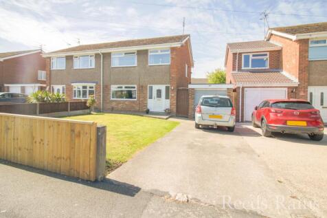 3 bedroom semi-detached house for sale