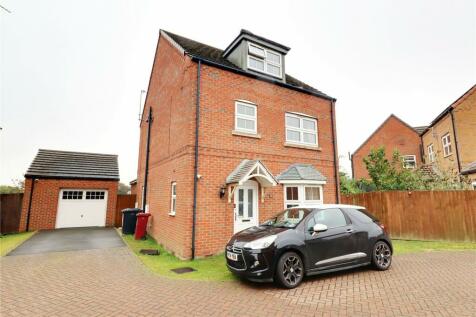 4 bedroom detached house for sale