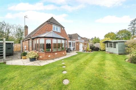 Sweetwater Lane, Guildford GU5 2 bed detached house for sale