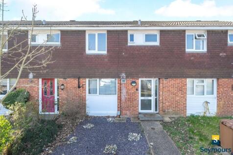 Park Barn Drive, Surrey GU2 3 bed terraced house for sale