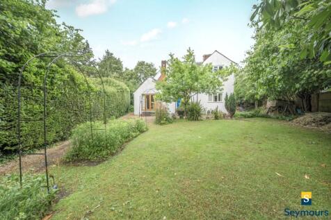 Lower Edgeborough Road, Surrey GU1 1 bed flat for sale