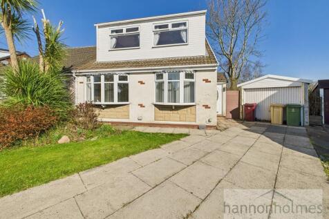 3 bedroom semi-detached bungalow for sale