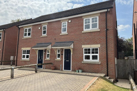 Pecan Court, Pontefract, WF8 3 bed semi