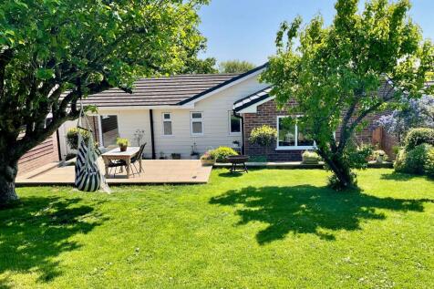 Horns Park, Bishopsteignton, TQ14 3 bed detached bungalow for sale
