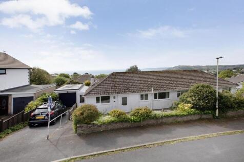 2 bedroom semi-detached bungalow for sale