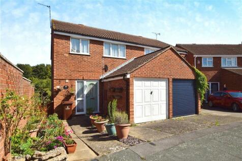 Cairns Road, Colchester, Essex 3 bed semi