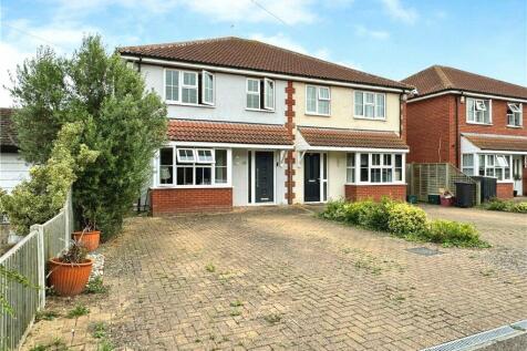 4 bedroom semi-detached house for sale