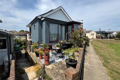 2 bedroom detached house for sale
