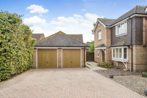 Deans Close, Fontwell 4 bed detached house for sale