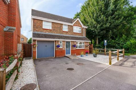 Lime Avenue, Westergate 4 bed detached house for sale