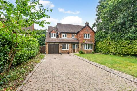 Hunters Mews, Fontwell 5 bed detached house for sale