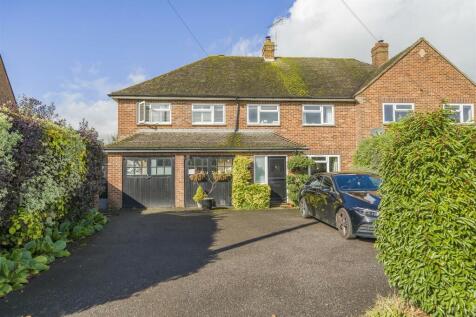 5 bedroom semi-detached house for sale