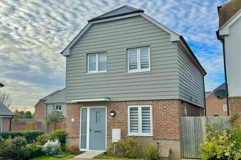 Kings Close, Yapton 3 bed detached house for sale