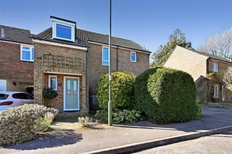 The Poplars, Yapton 3 bed link detached house for sale