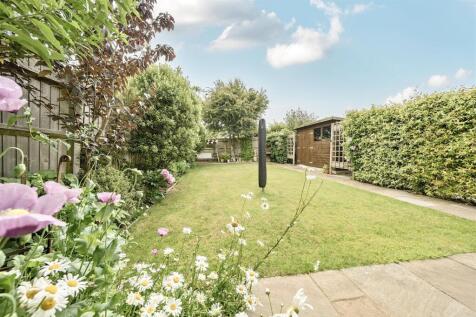Pine Close, Westergate 4 bed detached house for sale