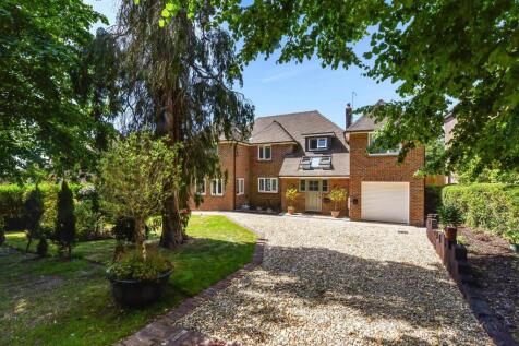 52 Torton Hill Road, Arundel 4 bed detached house for sale