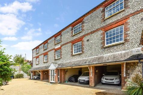 Mount Pleasant, Arundel 2 bed end of terrace house for sale