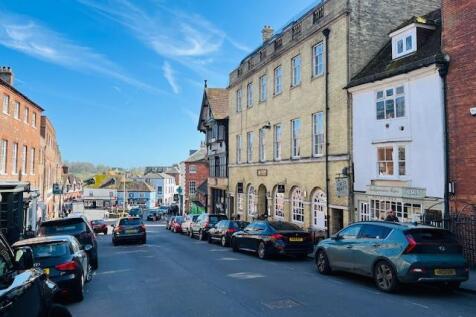 High Street, Arundel 2 bed apartment for sale