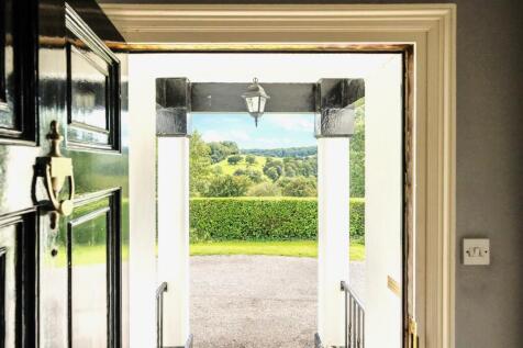 Back Lane, Sandford, Crediton 5 bed semi