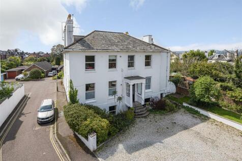 Magdalen Road, St Leonards 2 bed apartment for sale