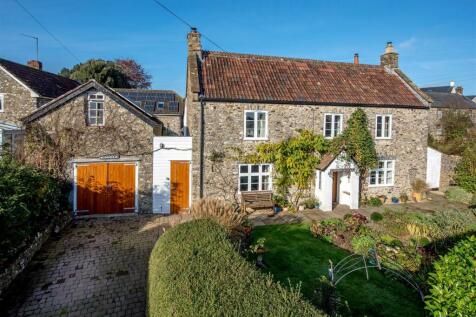 Churchinford, Taunton 4 bed detached house for sale