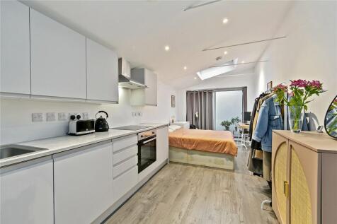 Sandycombe Road, Kew, Surrey, TW9 Studio for sale