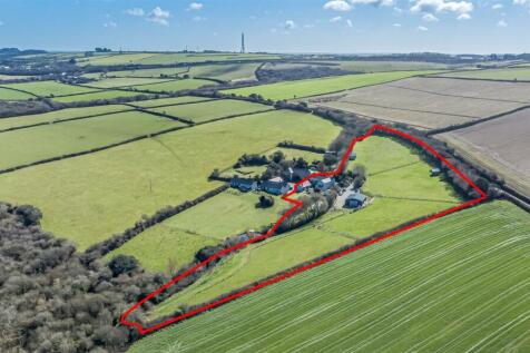 St Newlyn East 5 bed detached house for sale