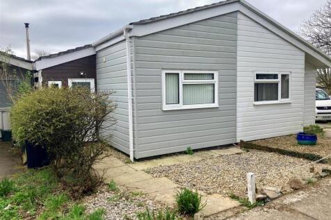 Mount Hawke 2 bed bungalow for sale