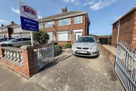 Penshurst Road, Cleethorpes, N.E.... 3 bed semi