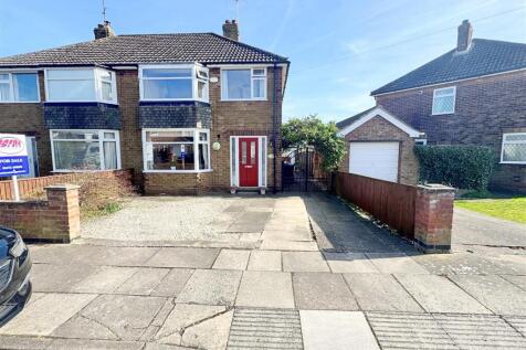 Christine Place, SCARTHO, Grimsby... 3 bed semi