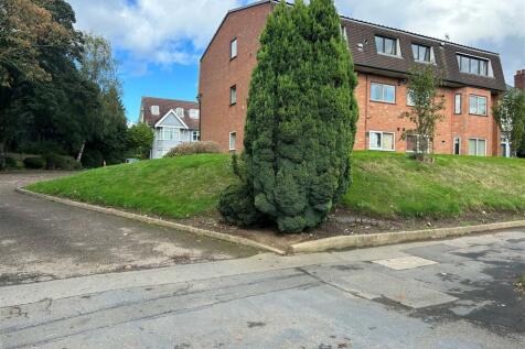 Flat 5 Oaklands, Halesowen 2 bed flat for sale