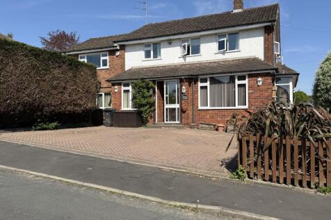5 bedroom house for sale