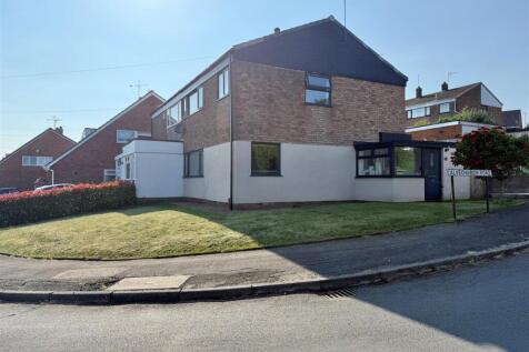 Alvechurch Road, Halesowen, West... 3 bed semi